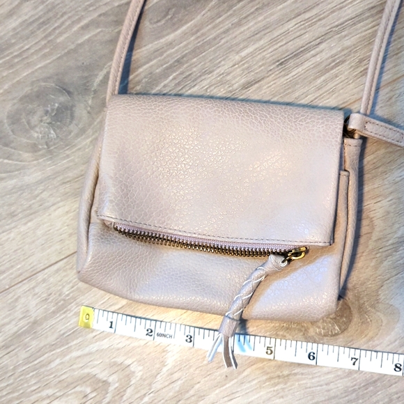 Mossimo Crossbody Bag - Picture 4 of 5